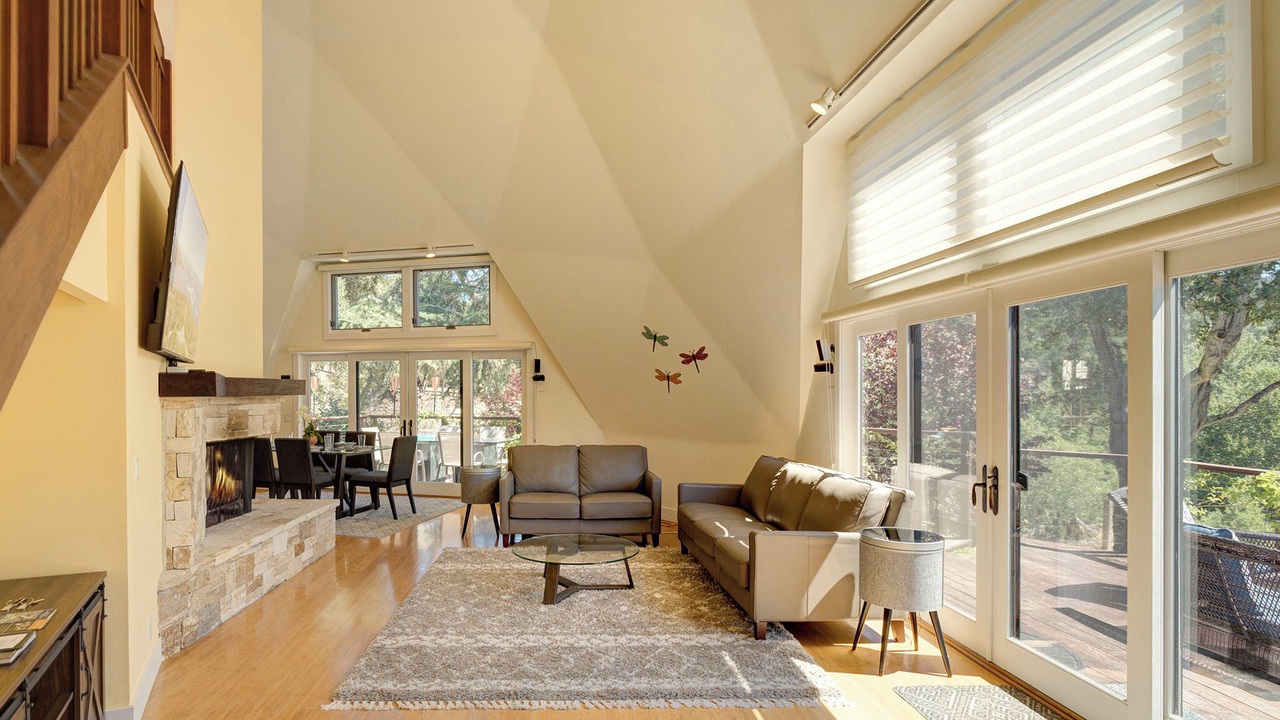 Photo of Bedroom in Carmel Valley