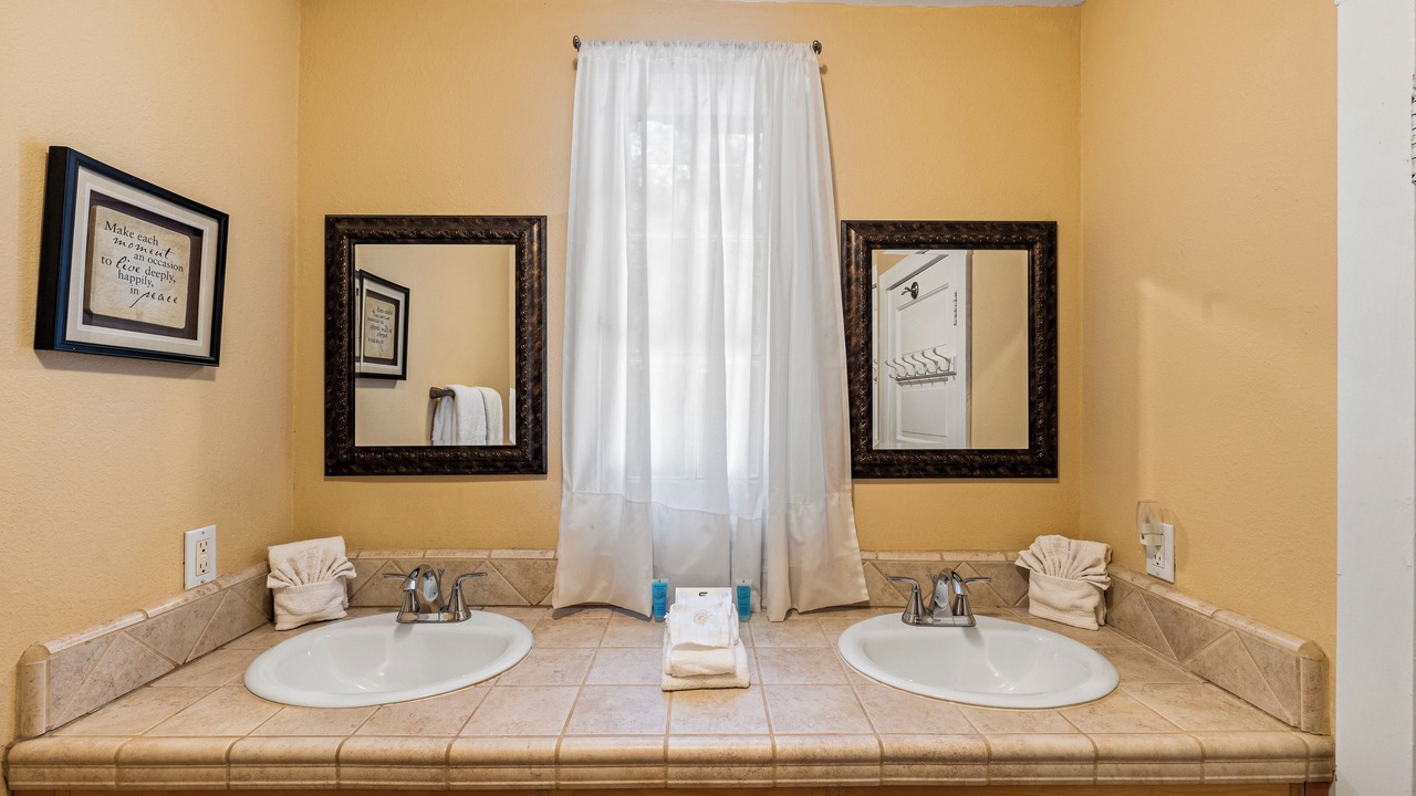 Photo of Bathroom in Historic Tennis Club