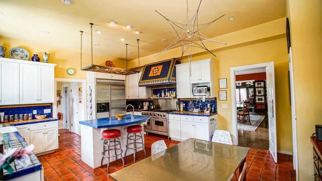 Photo of Kitchen in Greater Wilshire - Hancock Park