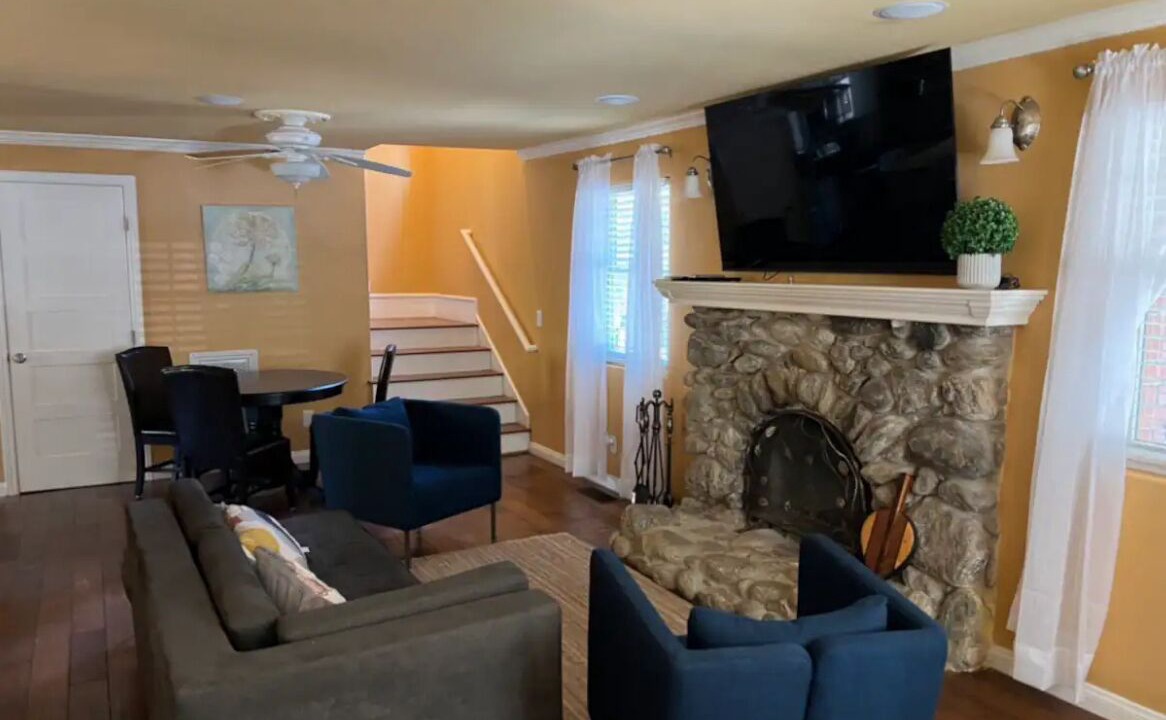 Photo of Livingroom in Twin Peaks