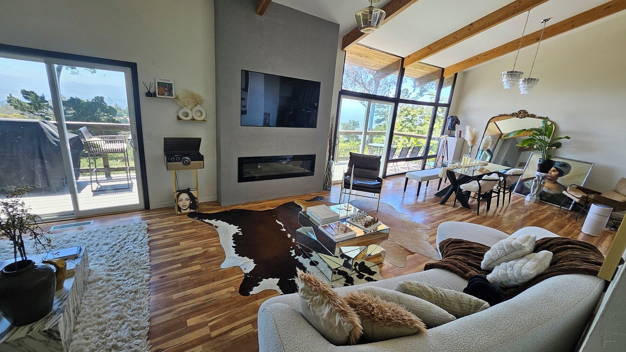 Photo of Livingroom in Orinda