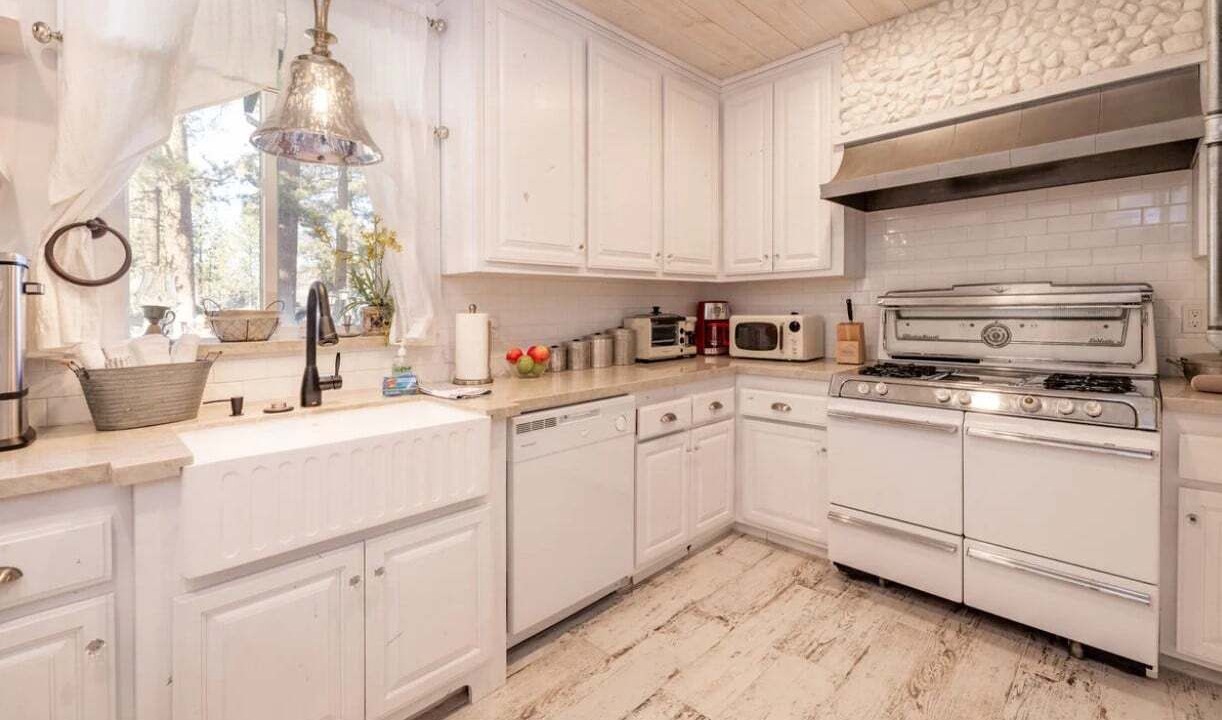 Photo of Kitchen in Big Bear