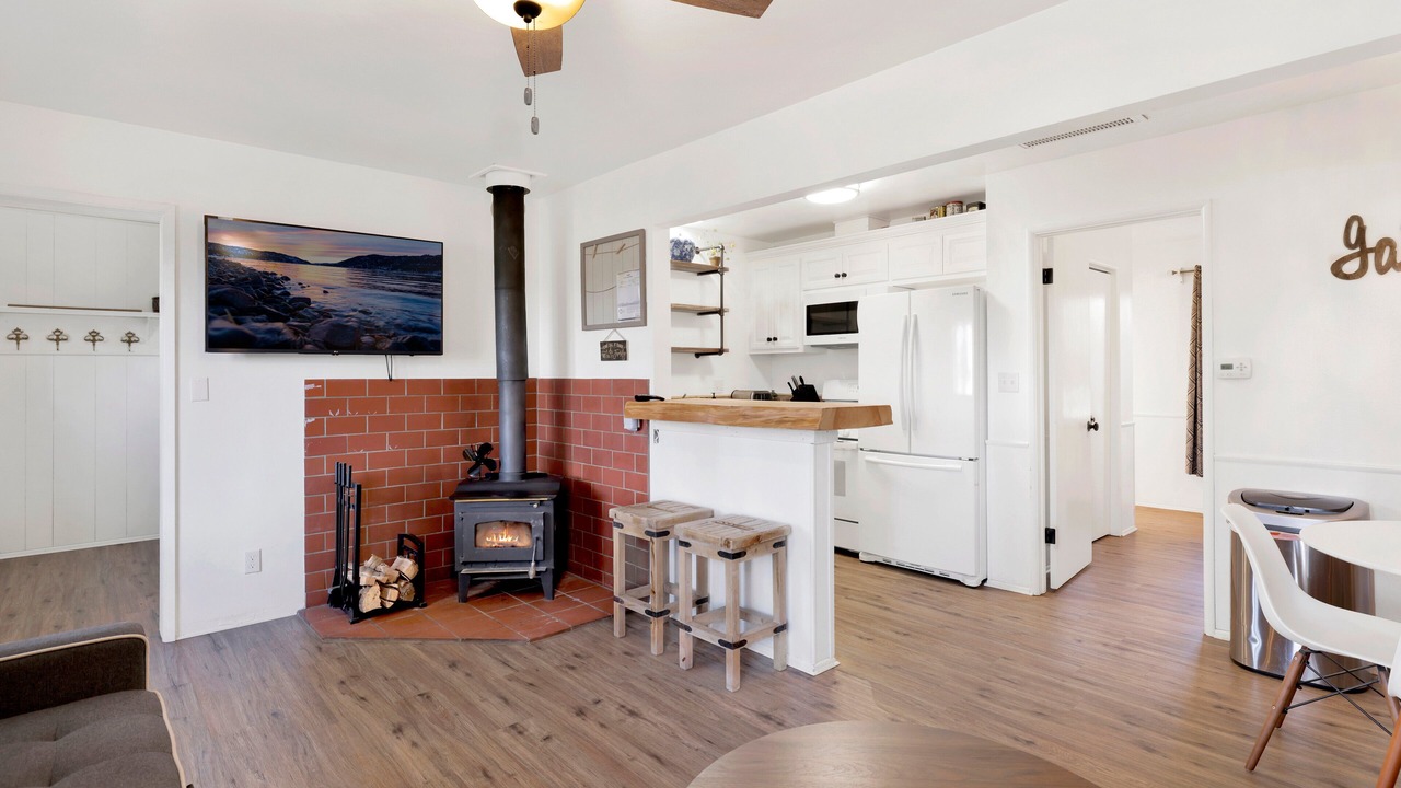 Photo of Livingroom in Big Bear