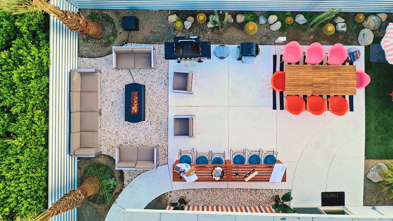 Photo of Outdoor in Racquet Club Estates
