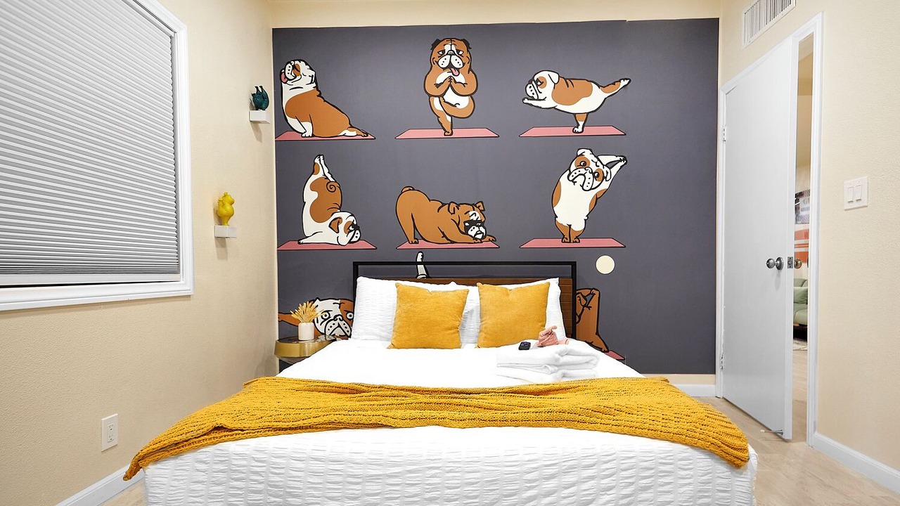 Photo of Bedroom in Racquet Club Estates