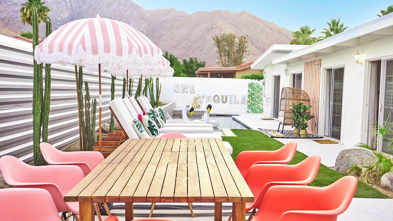 Photo of Outdoor in Racquet Club Estates