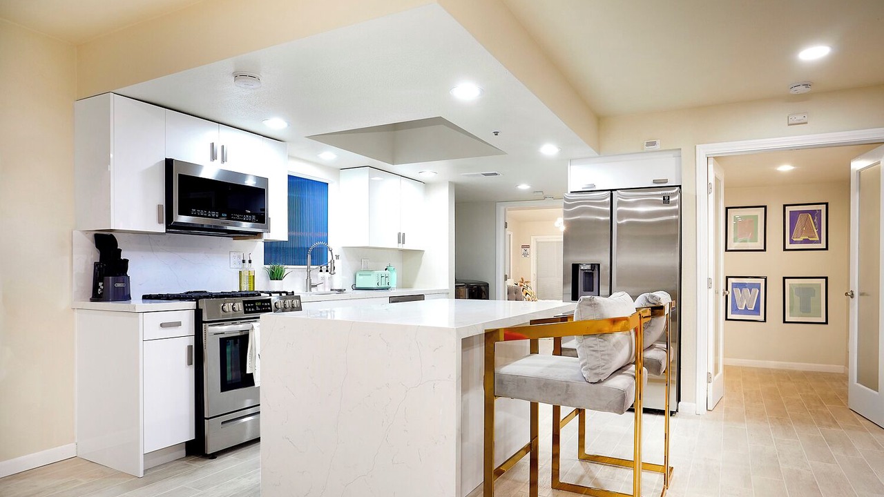 Photo of Kitchen in Racquet Club Estates