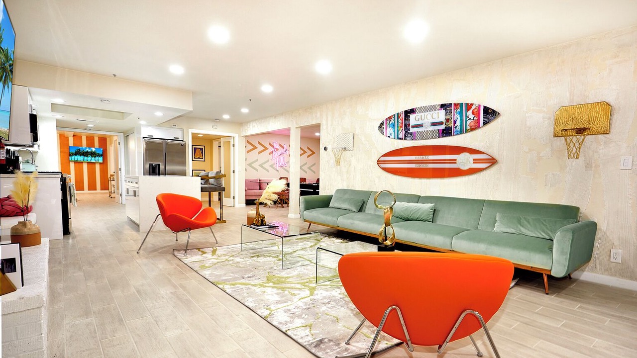 Photo of Livingroom in Racquet Club Estates