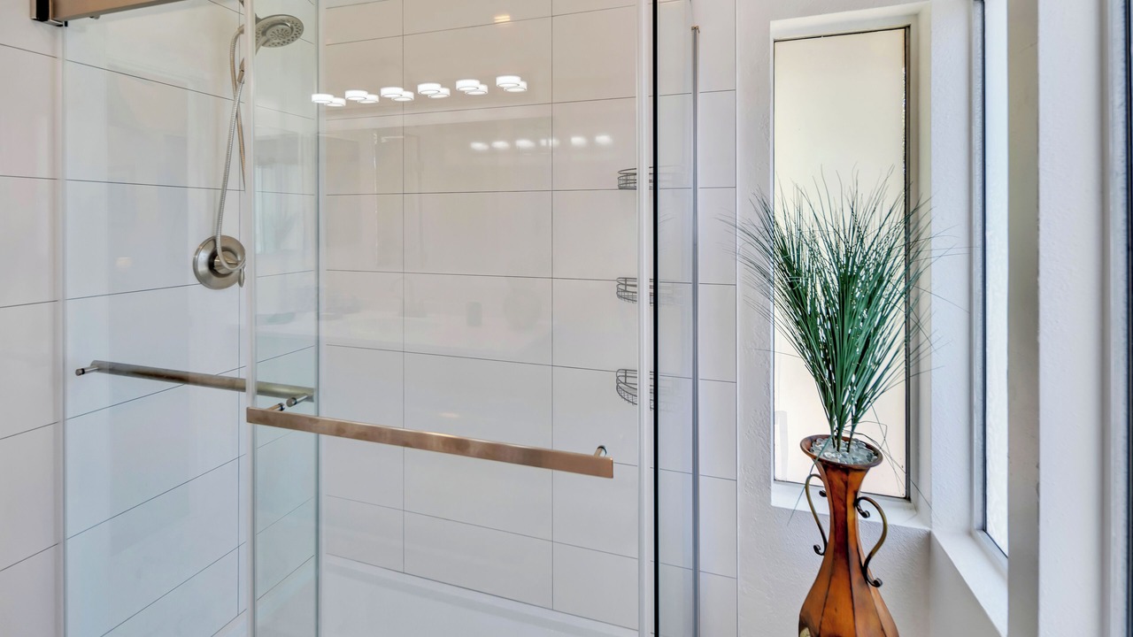 Photo of Bathroom in Ivey Ranch - Rancho Del Oro