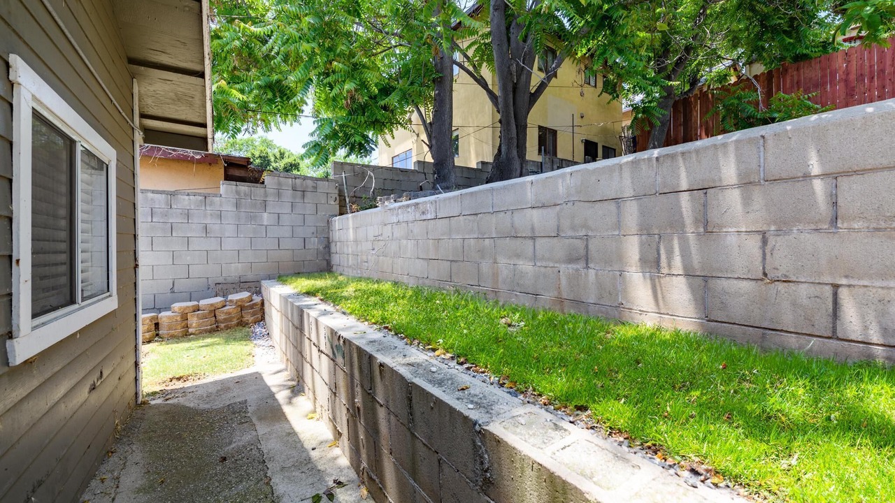 Photo of Outdoor in Highland Park