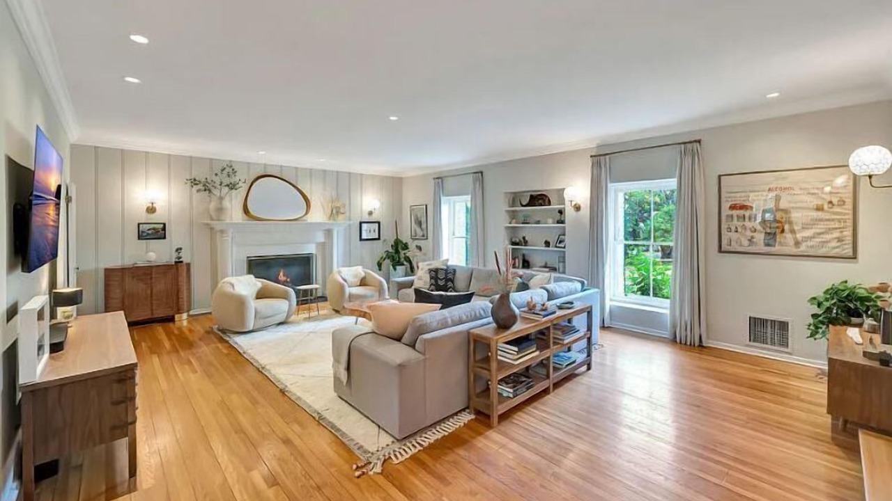 Photo of Livingroom in Altadena