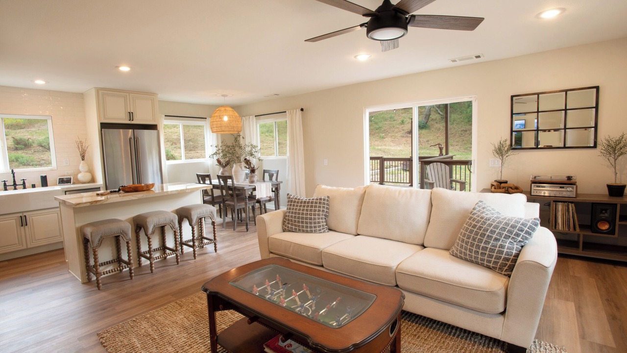 Photo of Livingroom in Santa Ana Heights