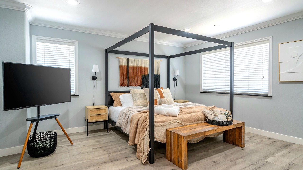 Photo of Bedroom in El Monte