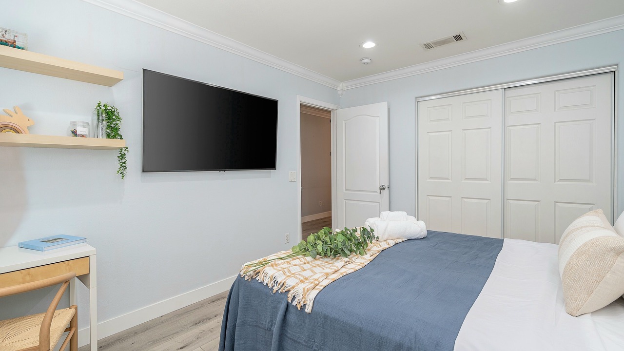 Photo of Bedroom in El Monte