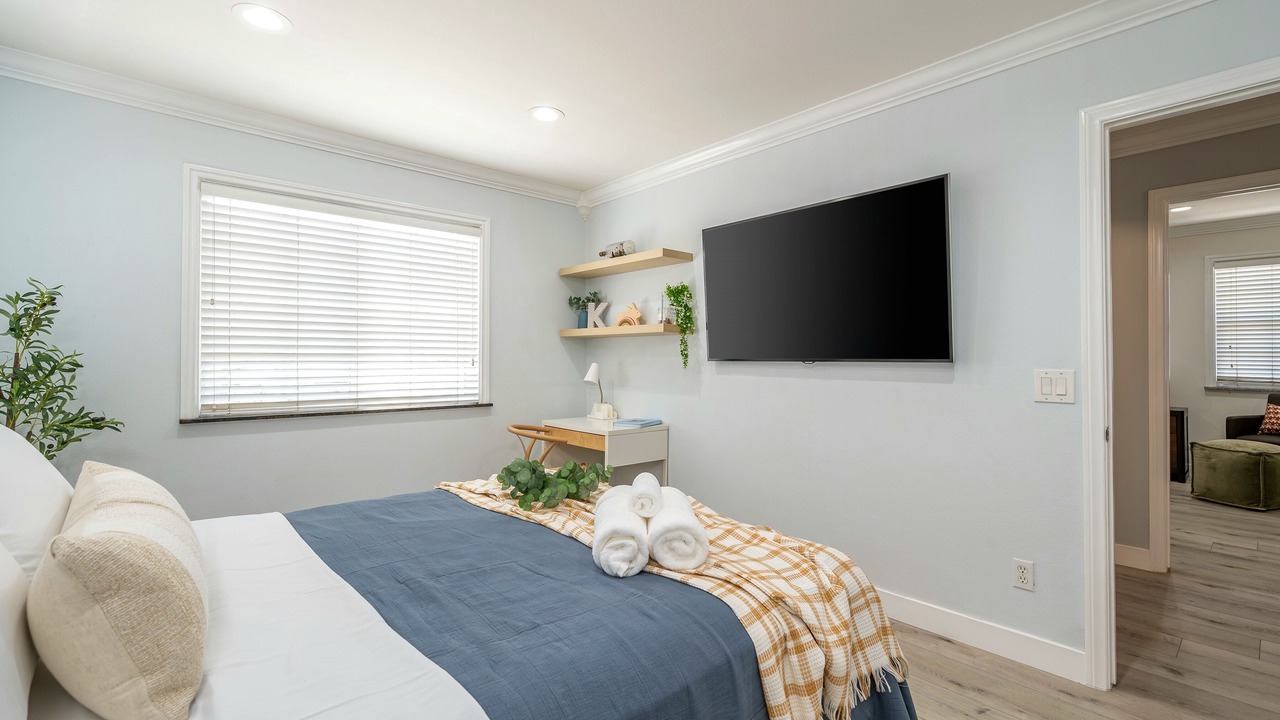 Photo of Bedroom in El Monte