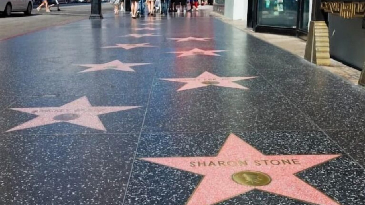 Photo of Others in Hollywood