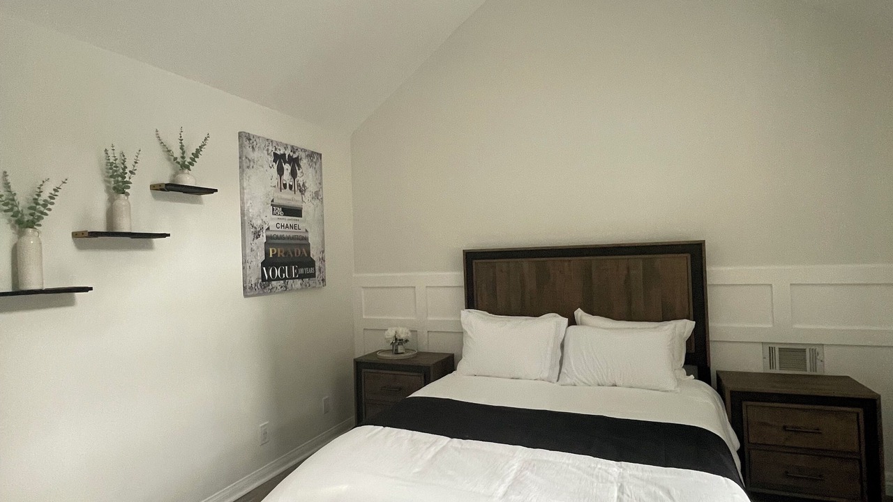 Photo of Bedroom in Twin Peaks