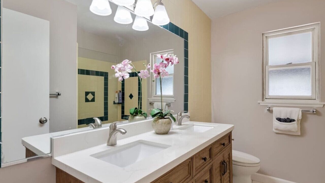 Photo of Bathroom in Montebello