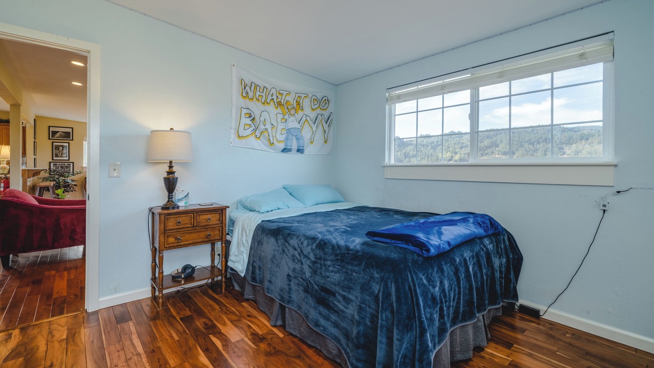 Photo of Bedroom in Woodacre