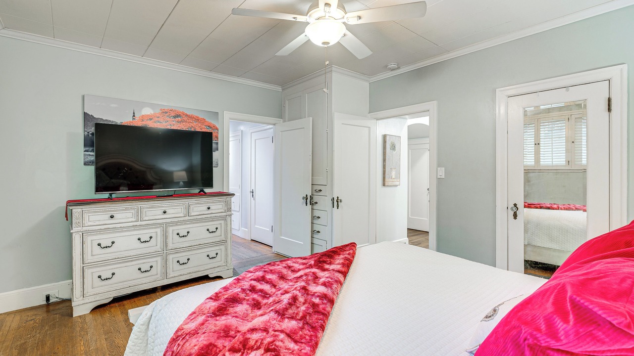 Photo of Bedroom in Woodland