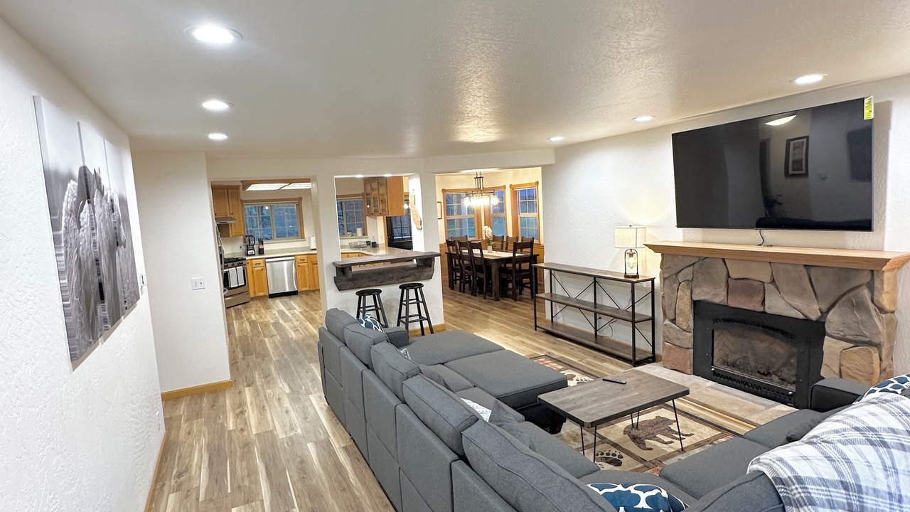 Photo of Livingroom in Strawberry