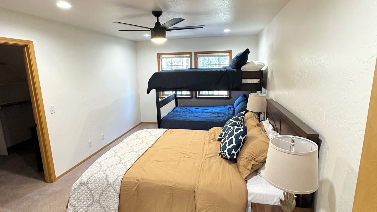 Photo of Bedroom in Strawberry