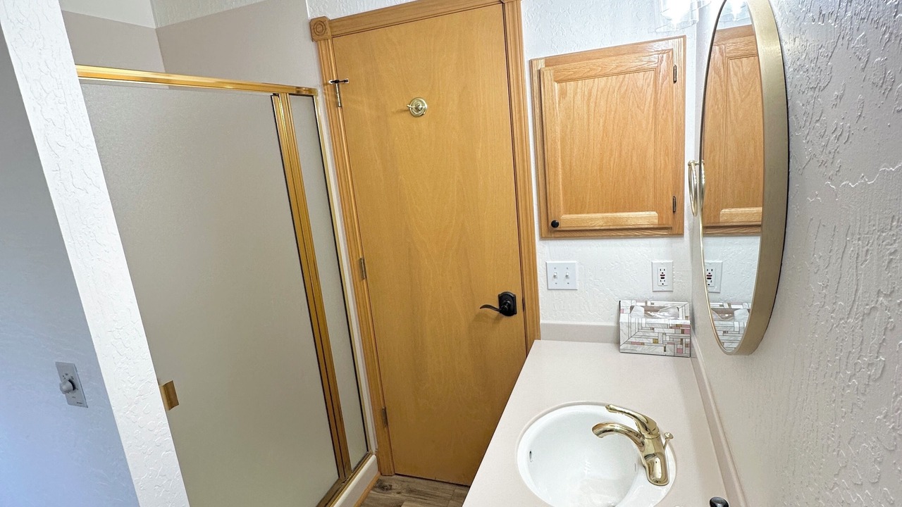 Photo of Bathroom in Strawberry