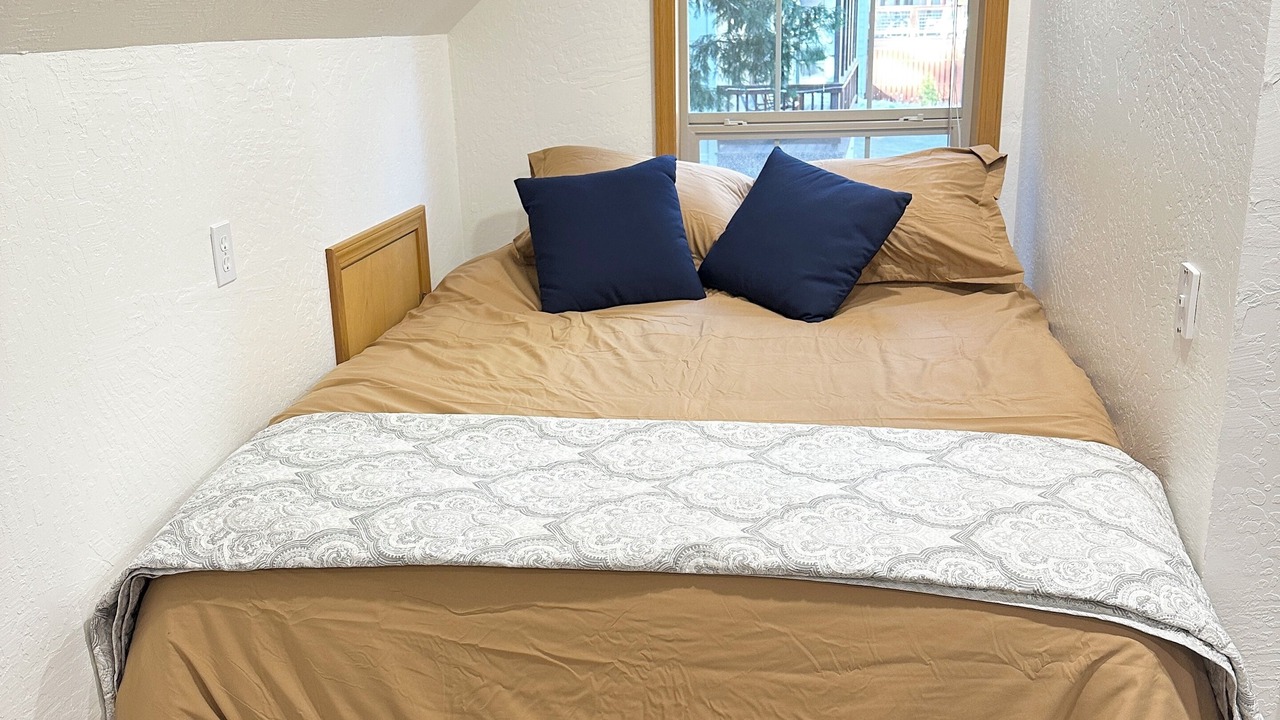 Photo of Bedroom in Strawberry