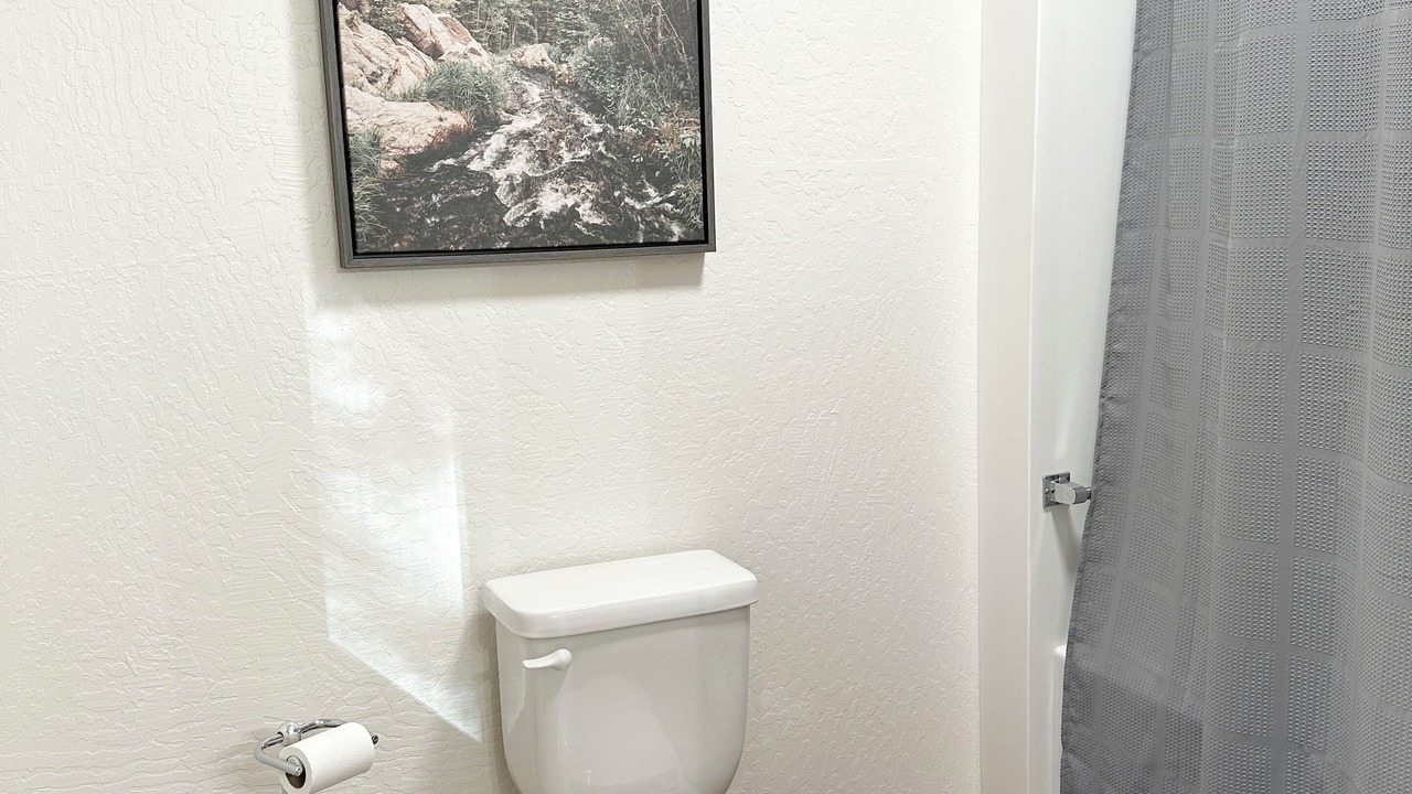 Photo of Bathroom in Strawberry