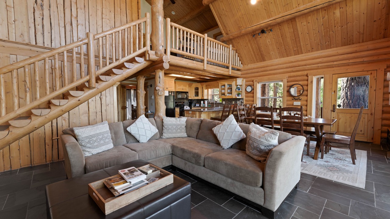 Photo of Livingroom in Boulder Bay