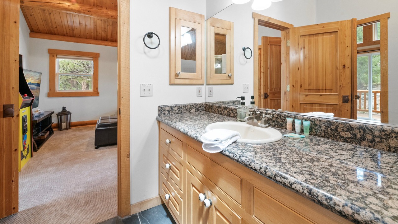 Photo of Bathroom in Boulder Bay