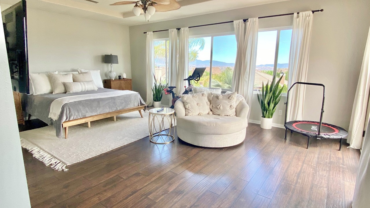 Photo of Bedroom in Santa Clarita