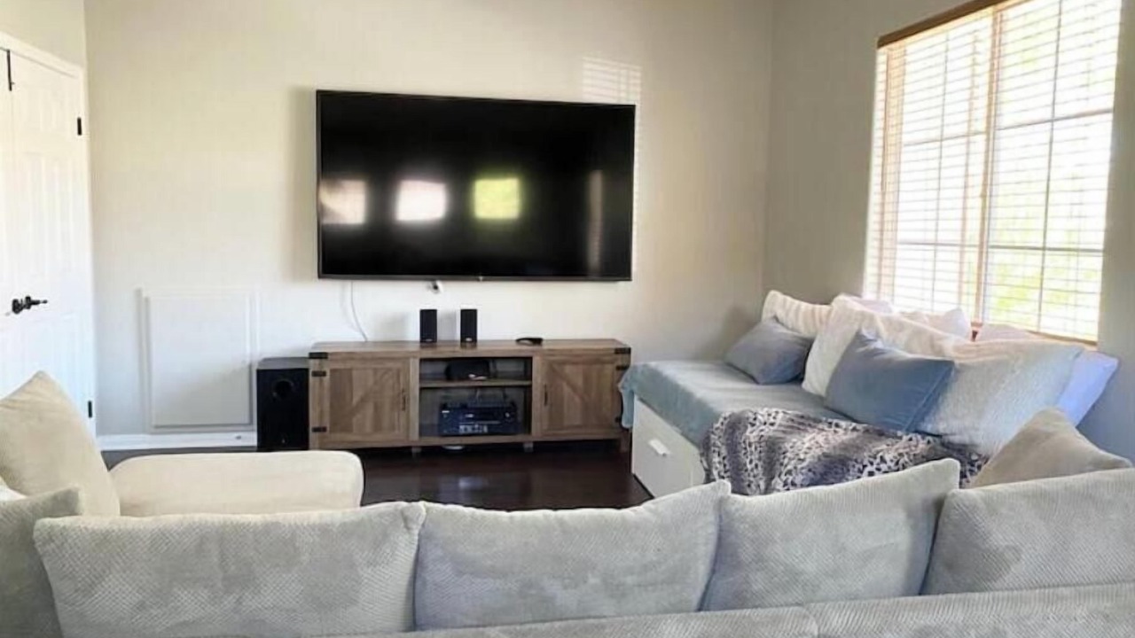 Photo of Livingroom in Santa Clarita