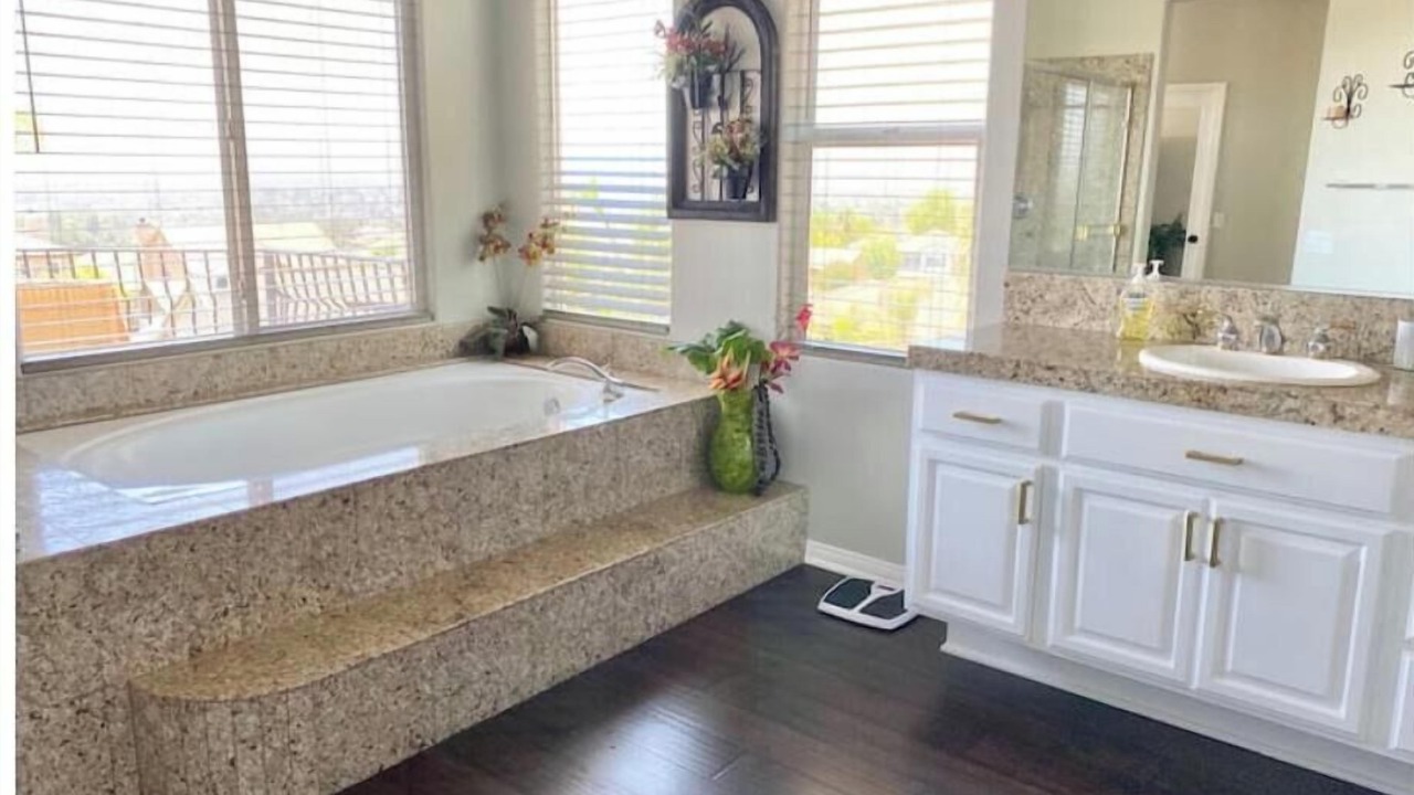 Photo of Bathroom in Santa Clarita