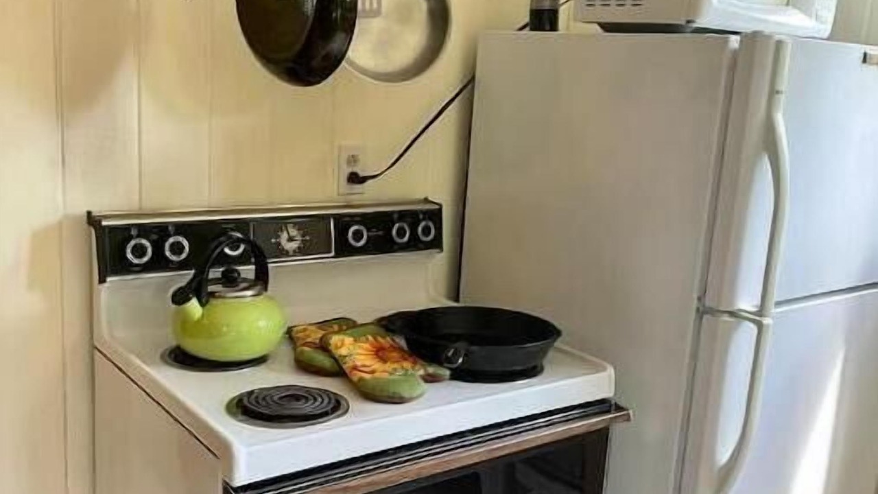 Photo of Kitchen in California Hot Springs