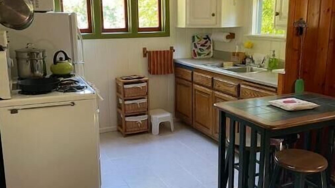 Photo of Kitchen in California Hot Springs