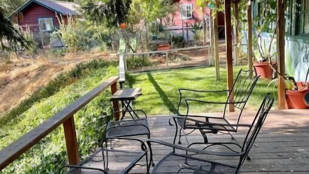 Photo of Patio Balcony in California Hot Springs