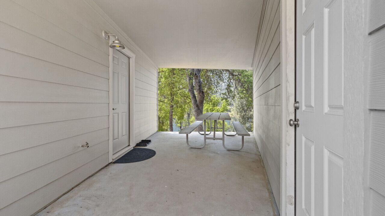 Photo of Outdoor in Groveland