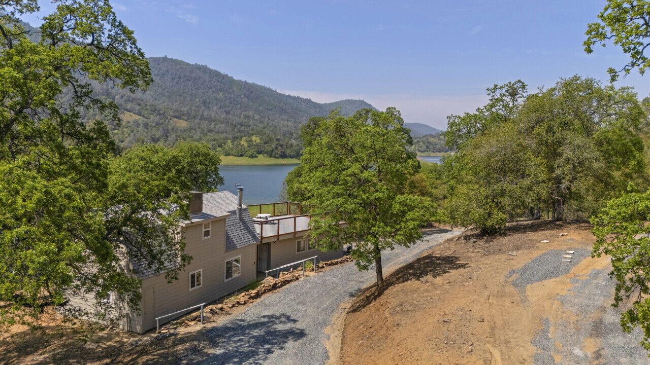 Photo of Outdoor in Groveland
