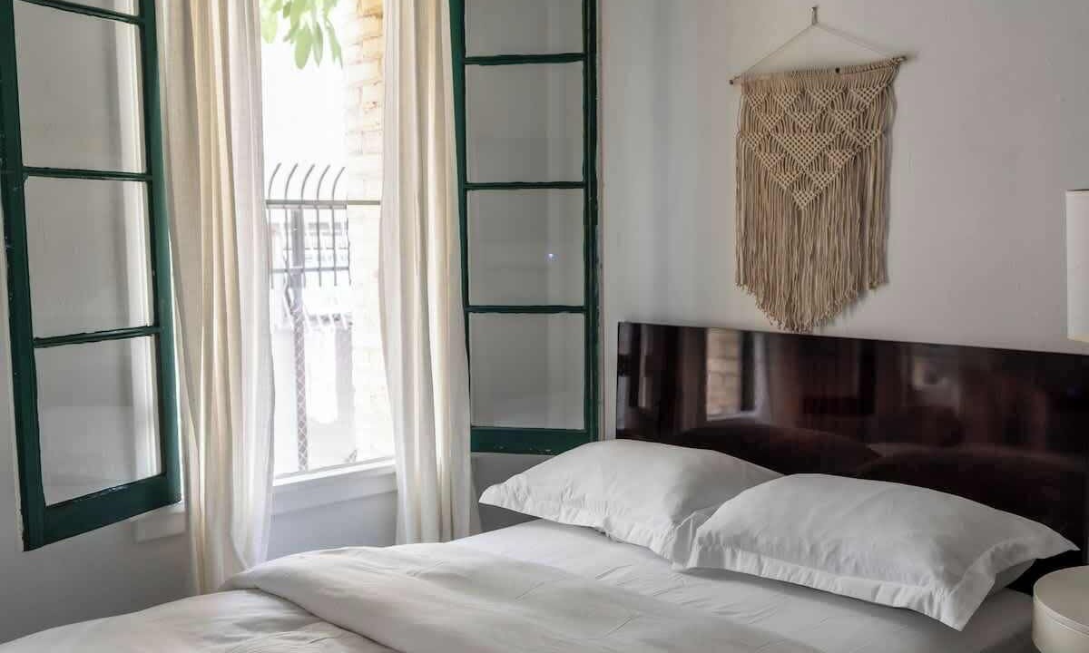 Photo of Bedroom in Hollywood