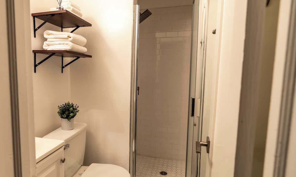 Photo of Bathroom in Hollywood