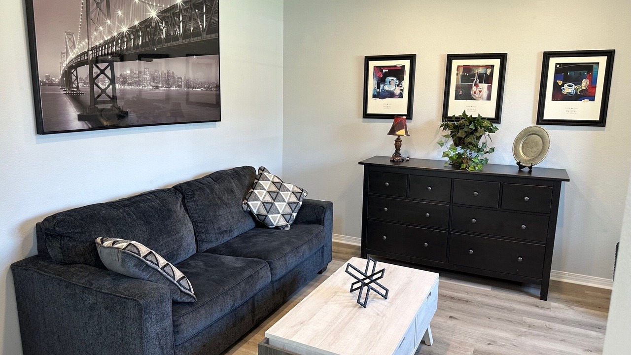 Photo of Livingroom in Eastvale