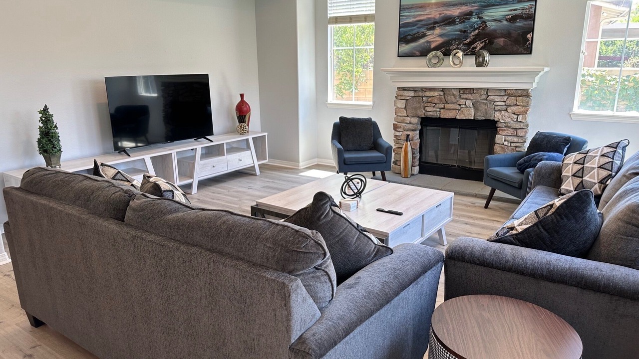 Photo of Livingroom in Eastvale