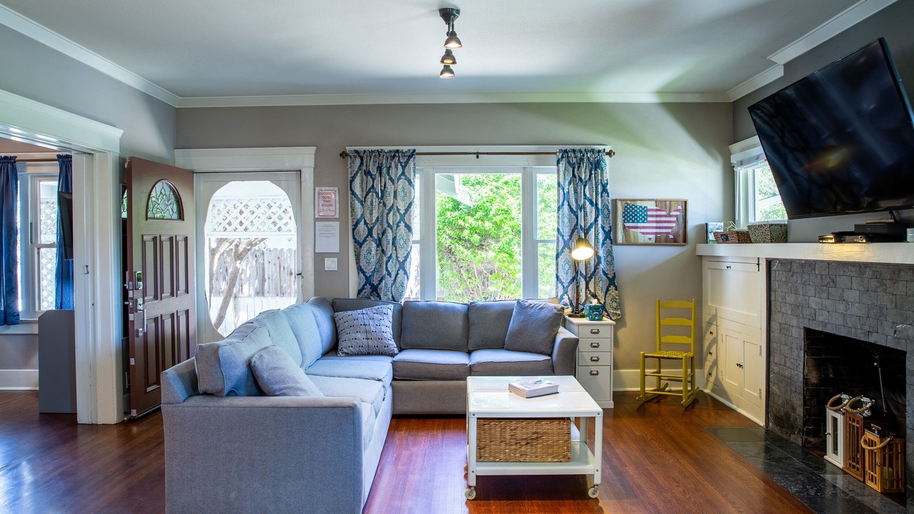 Photo of Livingroom in Southwest Anaheim