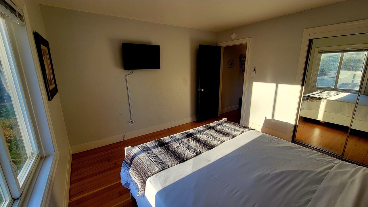 Photo of Bedroom in Martinez
