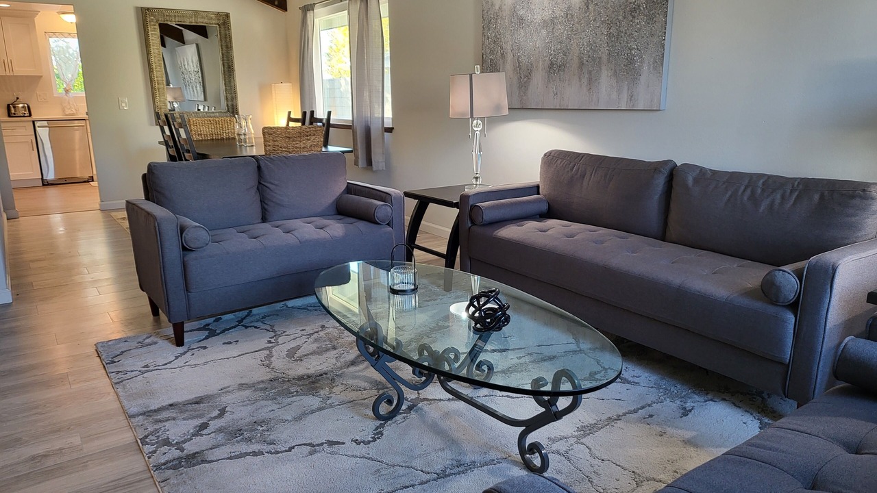 Photo of Livingroom in Victorville