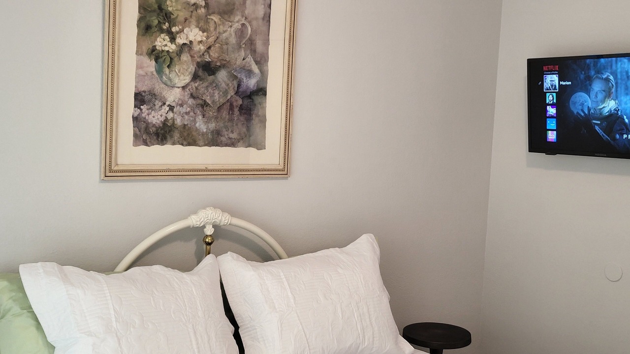 Photo of Bedroom in Victorville
