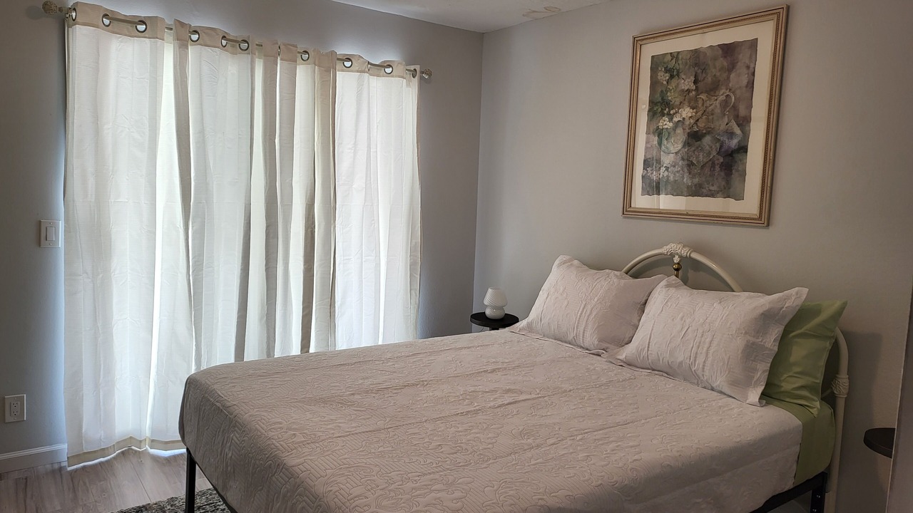 Photo of Bedroom in Victorville