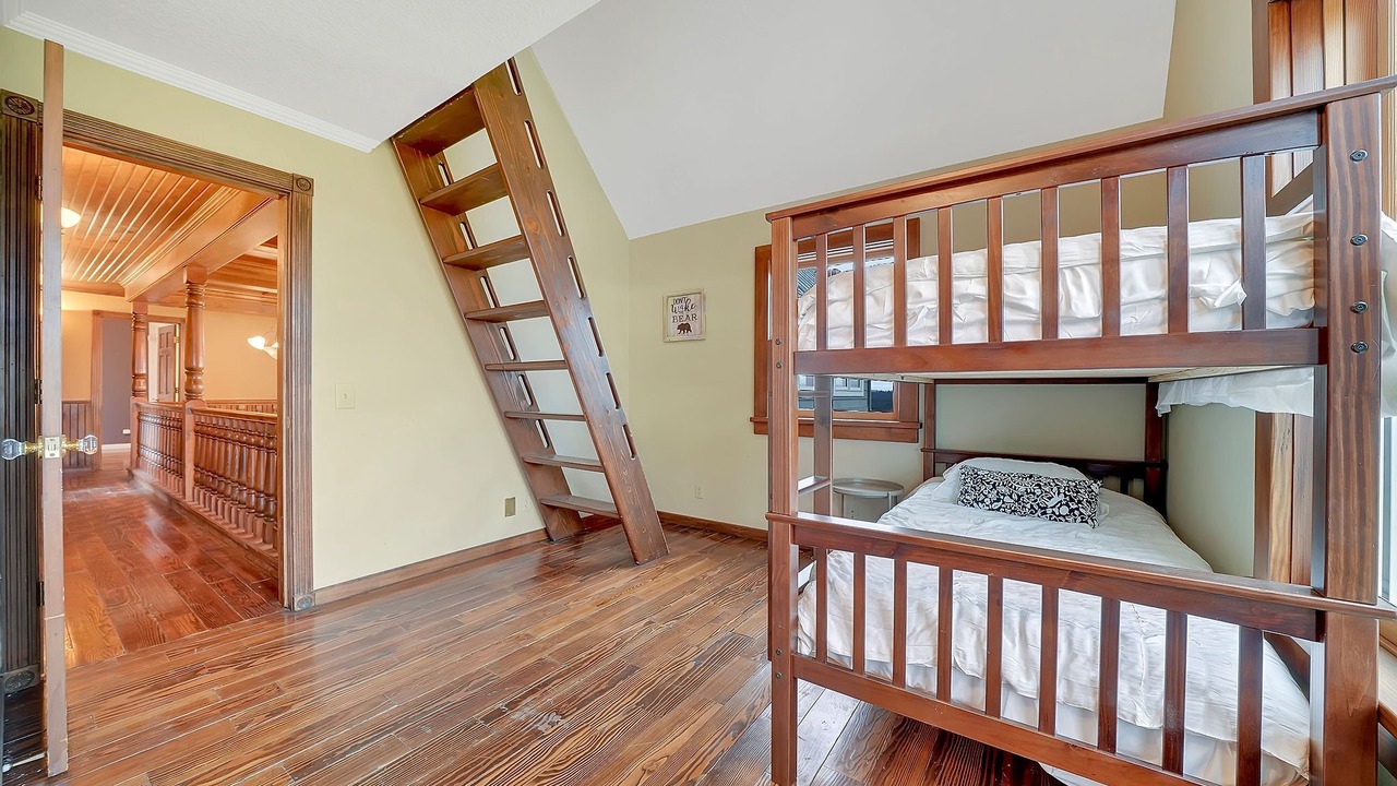 Photo of Bedroom in Sutter Creek