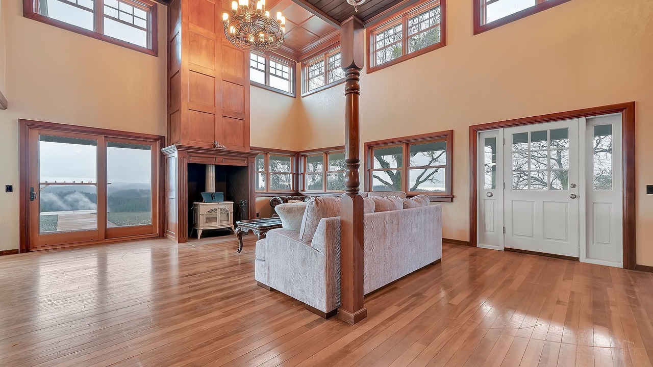 Photo of Livingroom in Sutter Creek